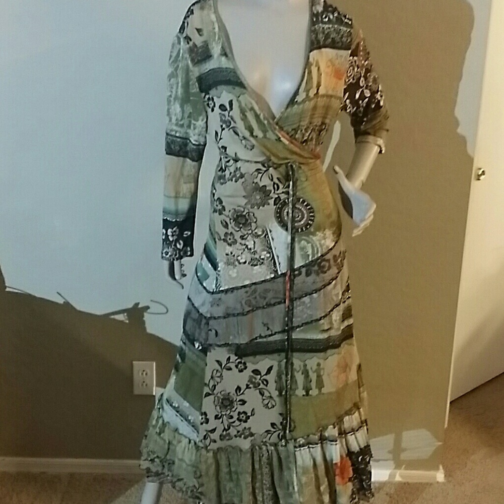 Chacok wrap dress